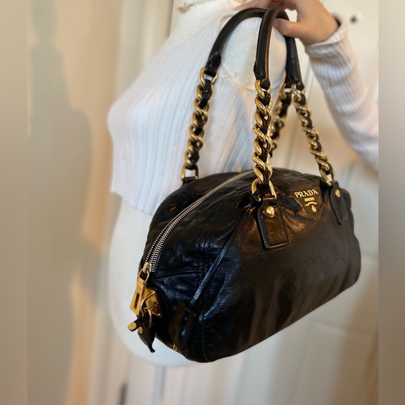 Rock this amazing leather bag - Picture 8 of 16